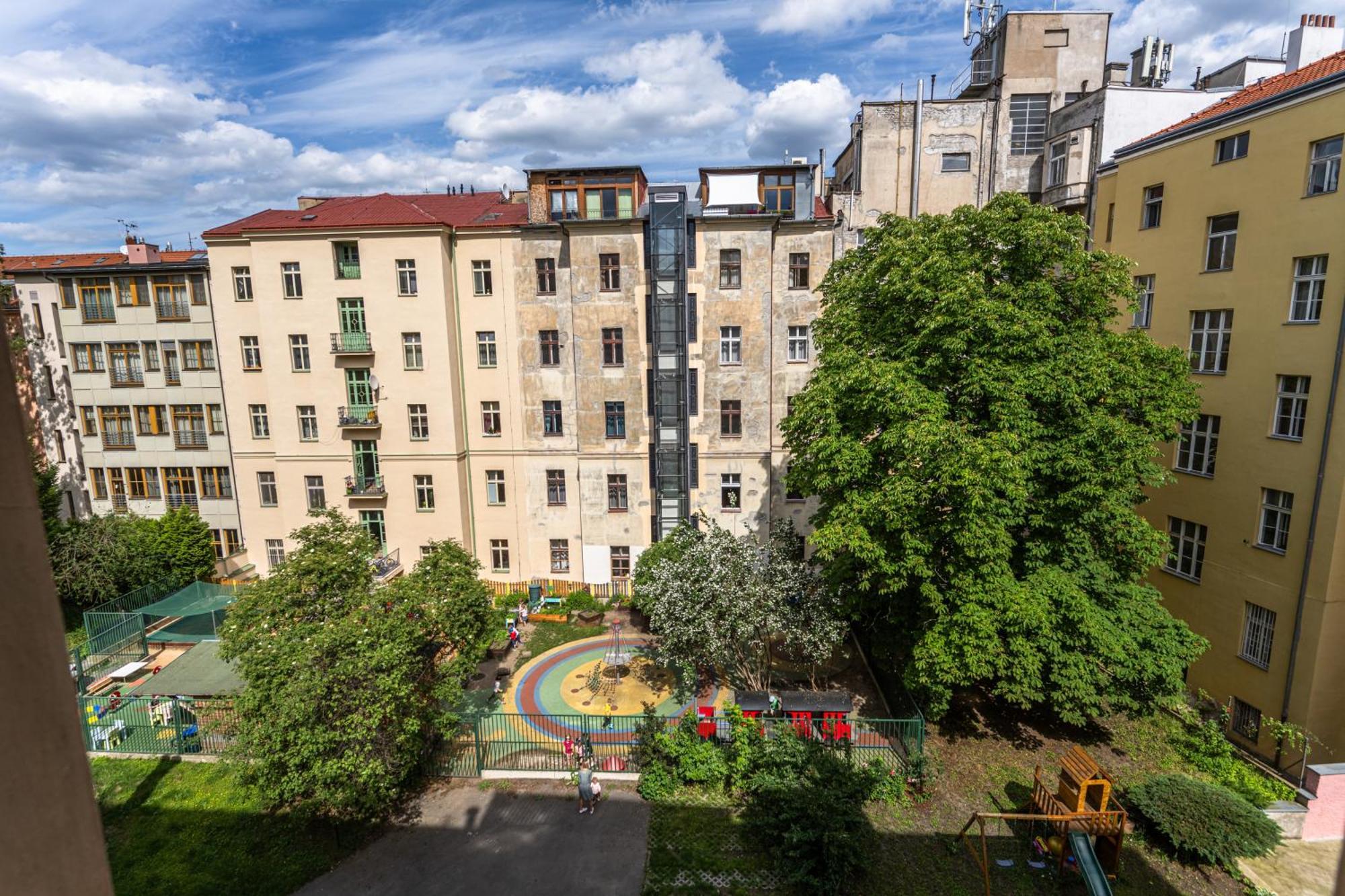 Apartments Safarikova 18 Praga Exterior foto